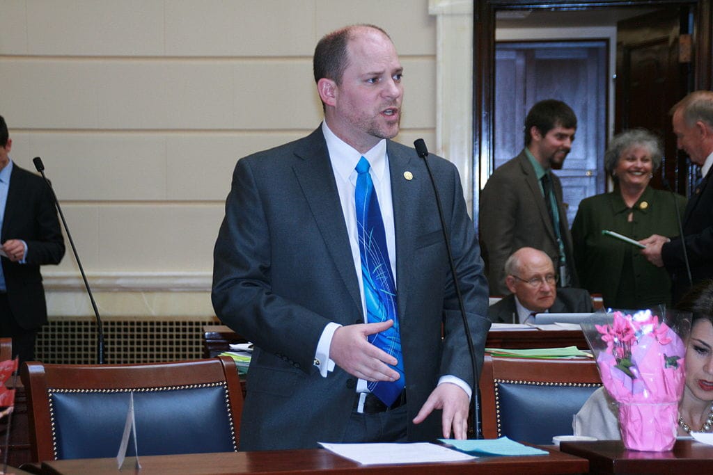 Sen. Daniel Thatcher leaves GOP, joins Utah Forward Party Post image